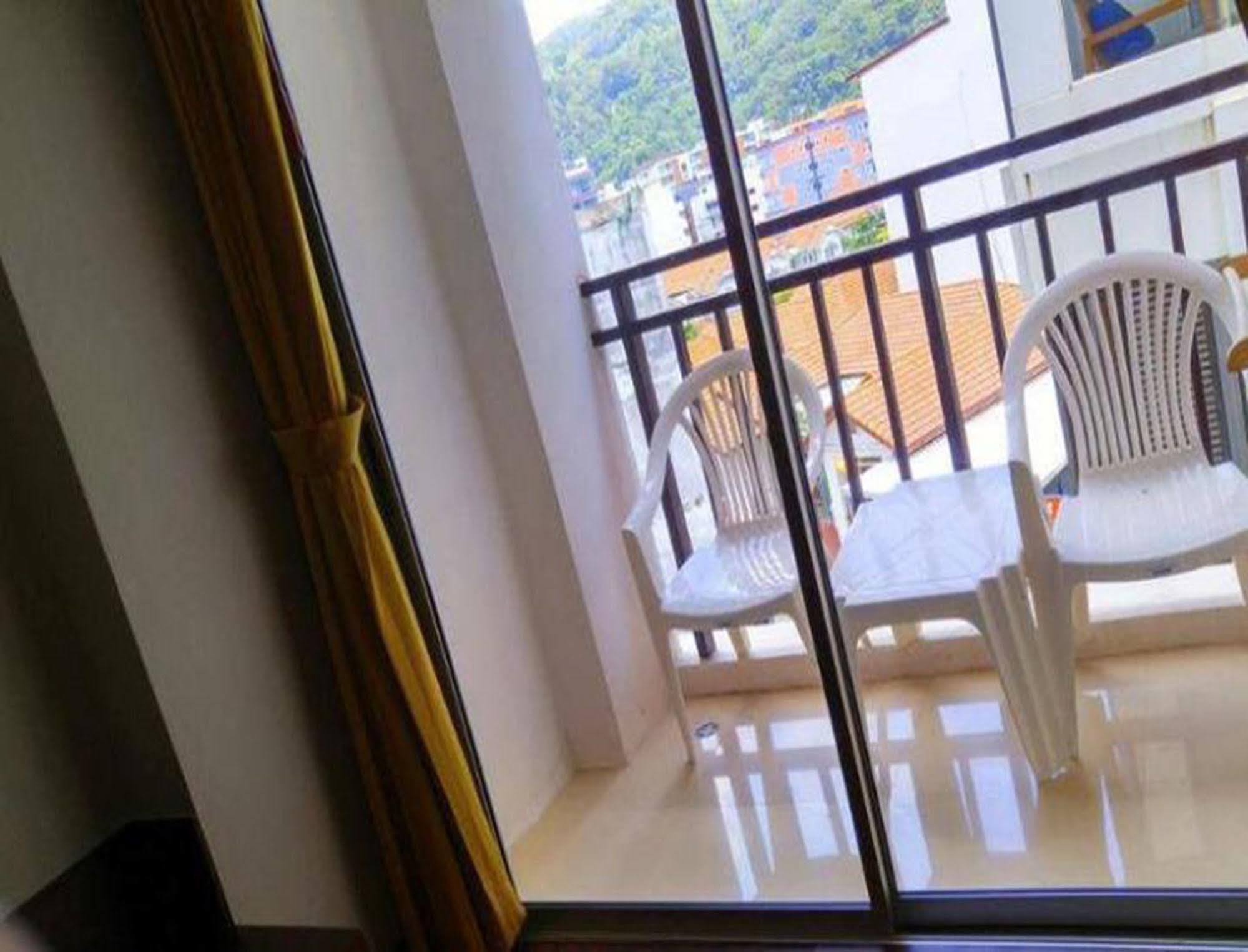The Son Patong Beach Exterior photo